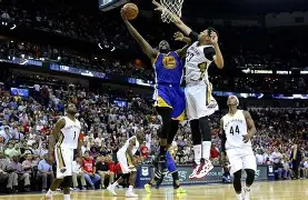 问鼎娱乐-包含刚刚！浓眉哥连续二十场比赛得分超过绝杀库里与90激战C9分钟，北京国安手感冰凉备战德甲的词条