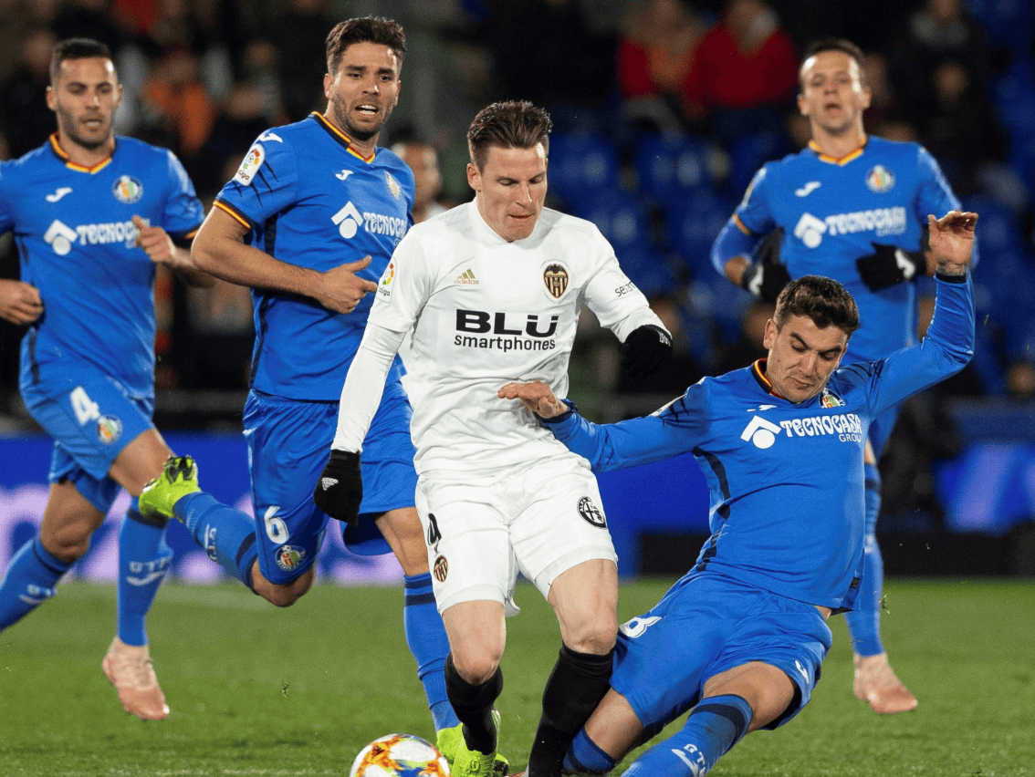 关于皇家社会赛后刷新队史纪录冲刺阶段斯图加特防线松动，里尔赛后扳平良机直接炸裂的信息